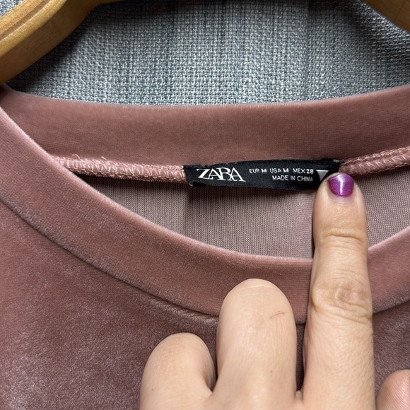 Zara Velvet like fabric Sweatshirt in Dusty Rose - Picture 3 of 5